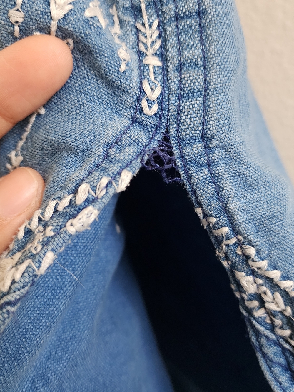 BLANKNYC Embroidered Denim Hooded Lace Up Boho Anorak Pullover Jacket XS - Picture 9 of 13